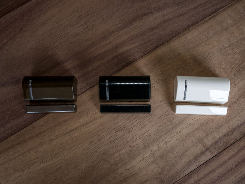 Bruin / Zwart / Wit magneetcontact risco